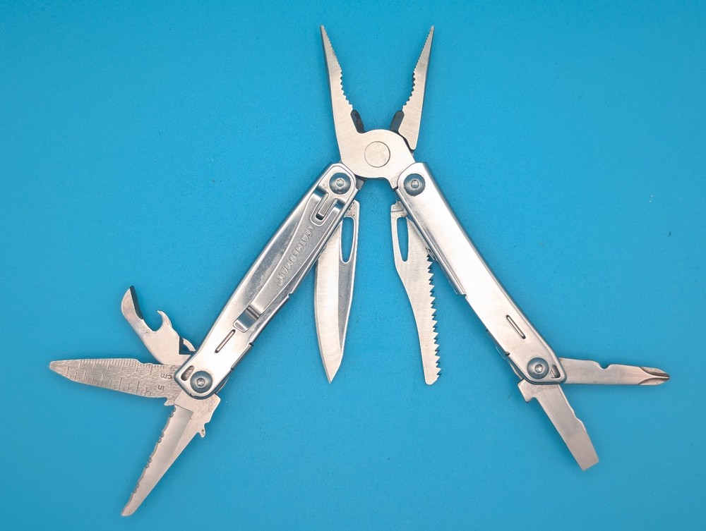 LEATHERMAN WINGMAN MULTI-TOOL! FAST SHIPPING!