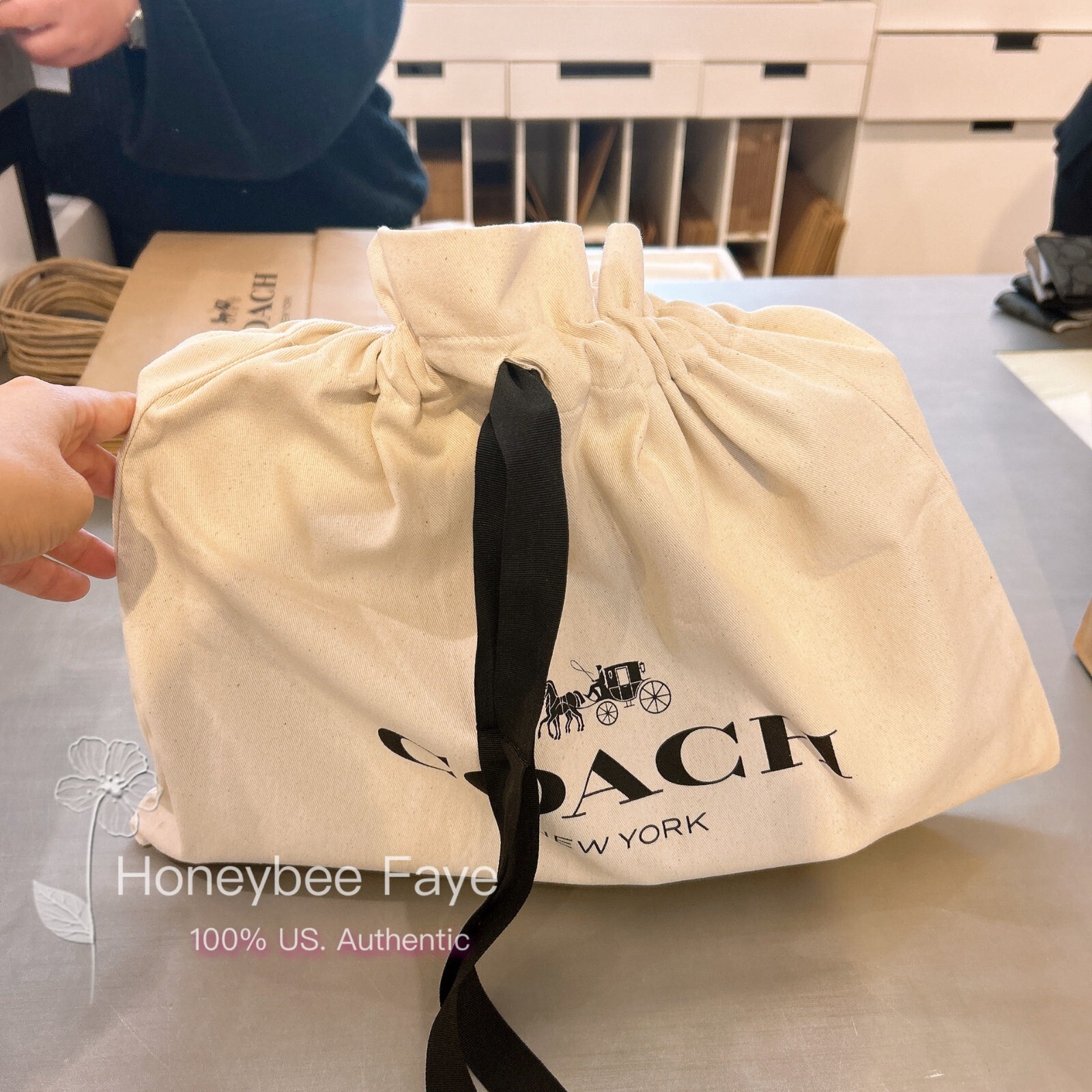 NEW Coach Gift Bag(Original America) Paper Bag/ Coach origianl dust bag