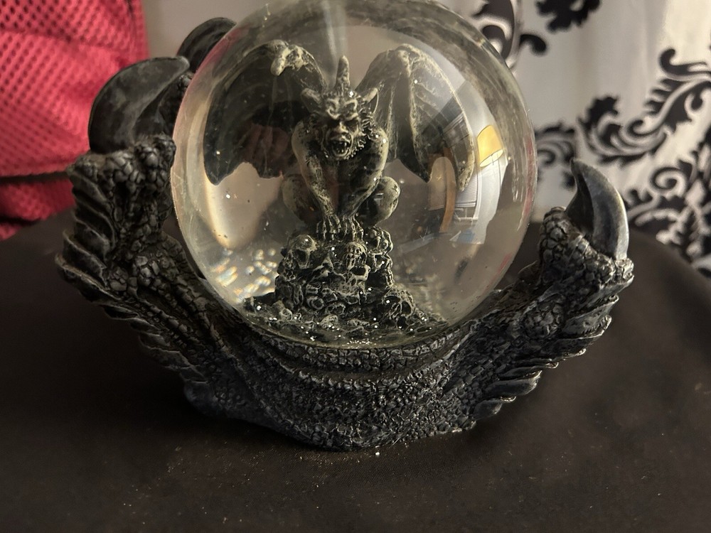 Gargoyle Decorative Piece