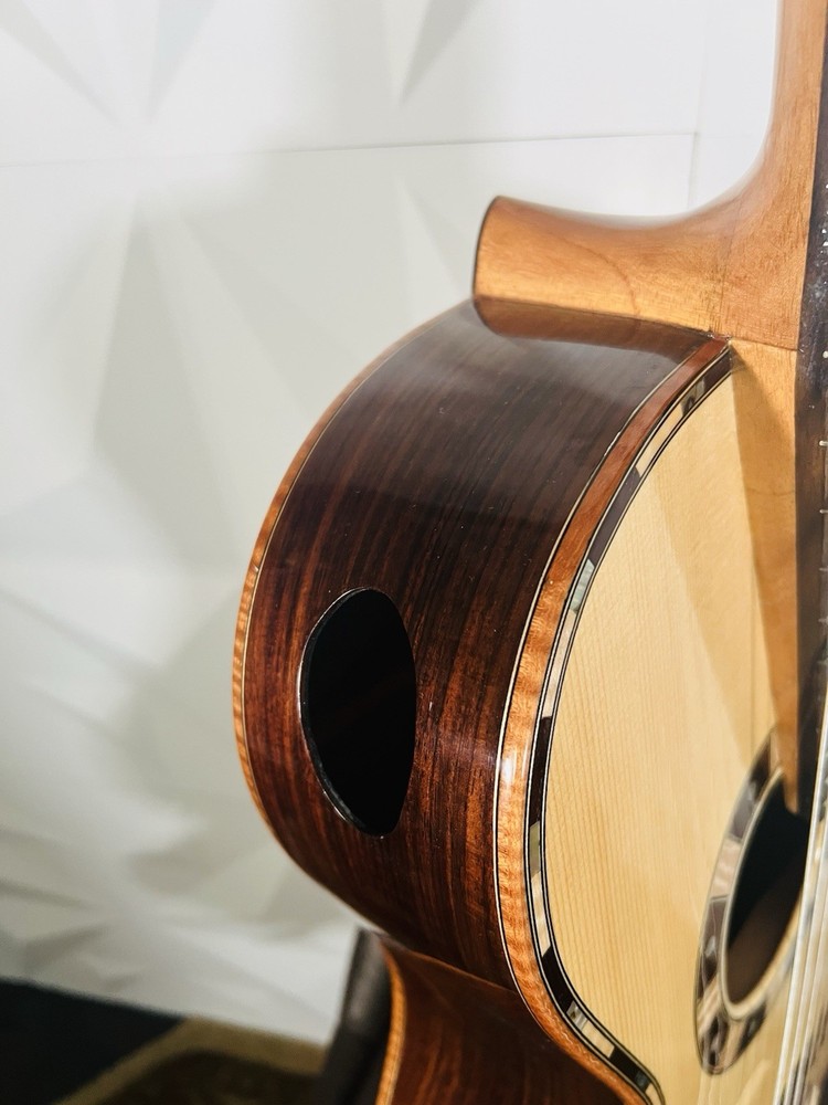 R Rodriguez Romantic Classical guitar