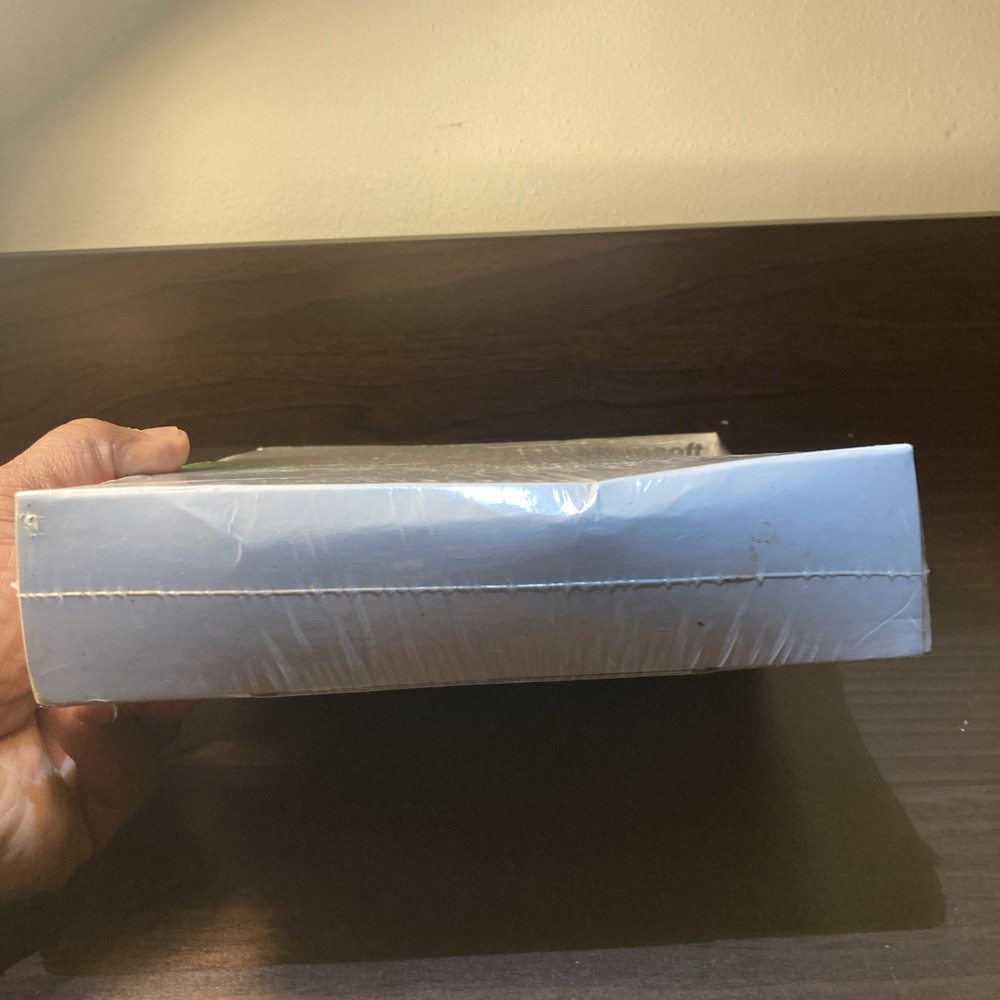 (NEW) Microsoft Windows 2000 Professional Retail Box Sealed (Upgrade Version)