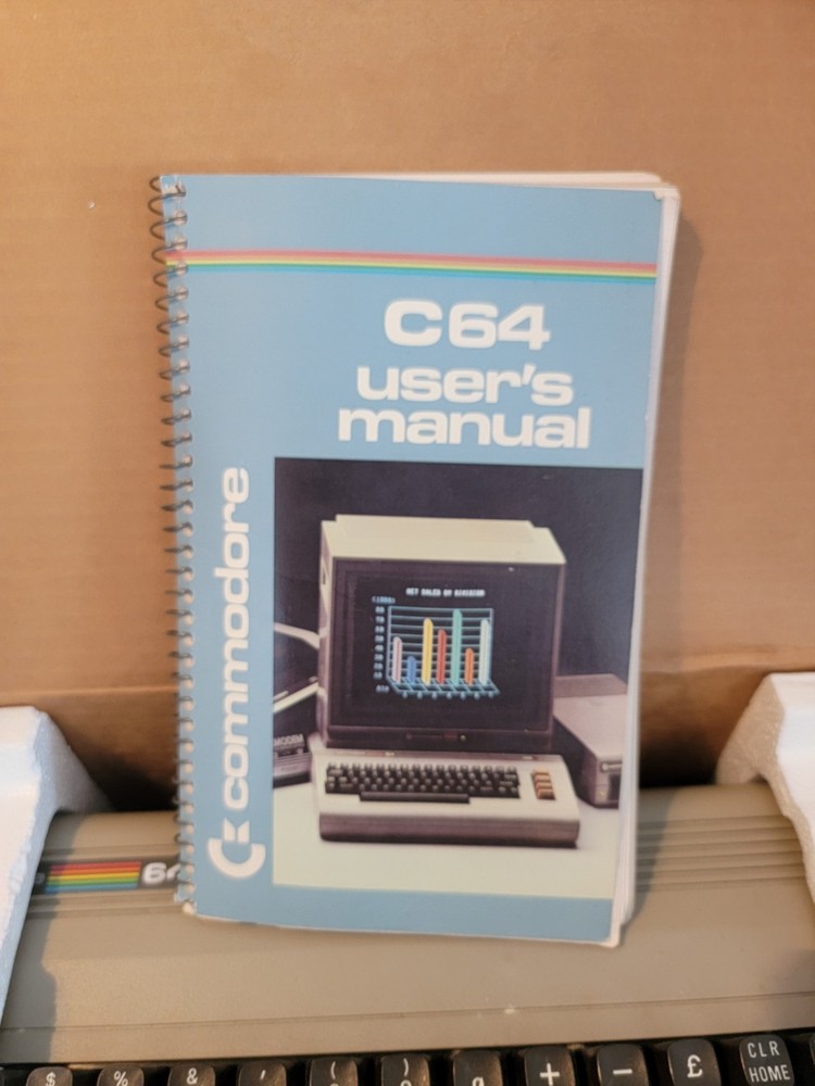 Commodore 64 Computer In Original Box w Cords and User's Guide POWERS ON