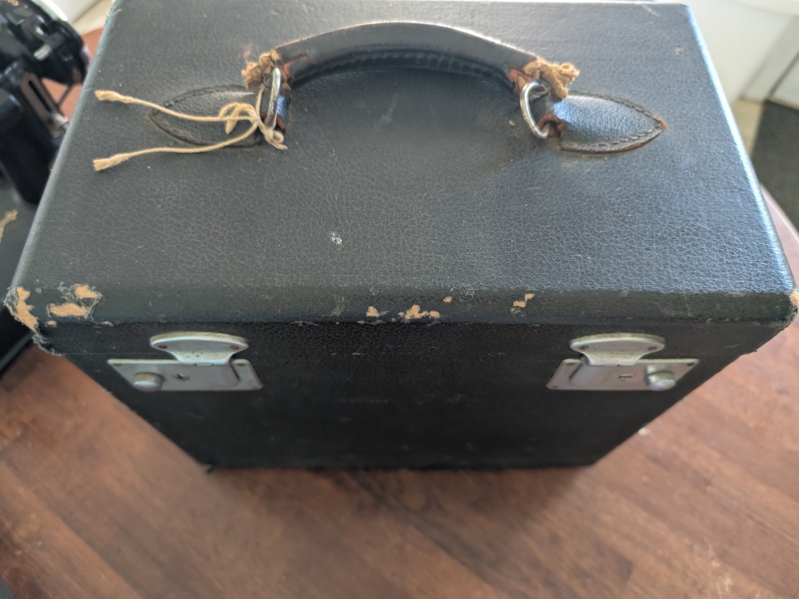 Vintage 1936 Singer Featherweight Sewing Machine 221 W/Case & Peddle Scroll face