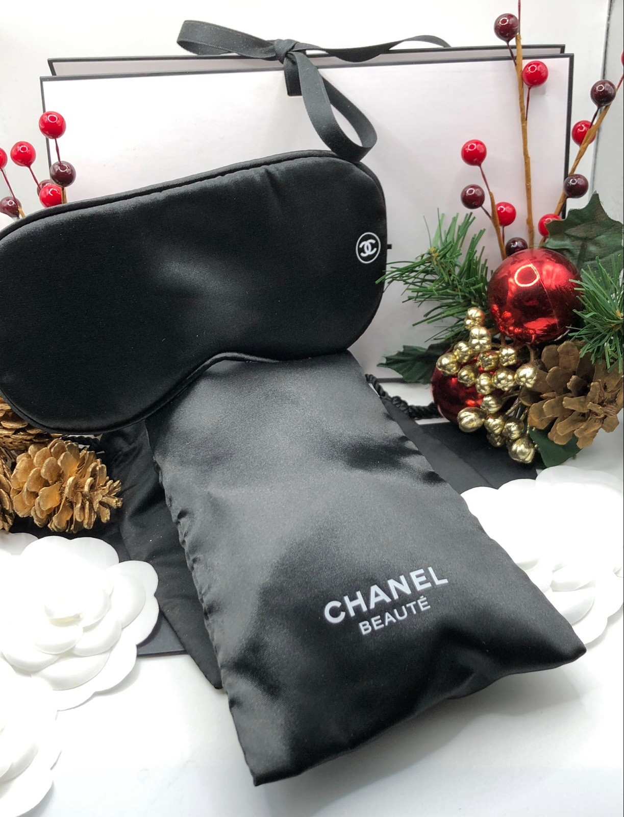 NIB - Chanel Silk Sleep Mask Black - Chanel Beauté Gift - 🎁 🎄🎅🏼