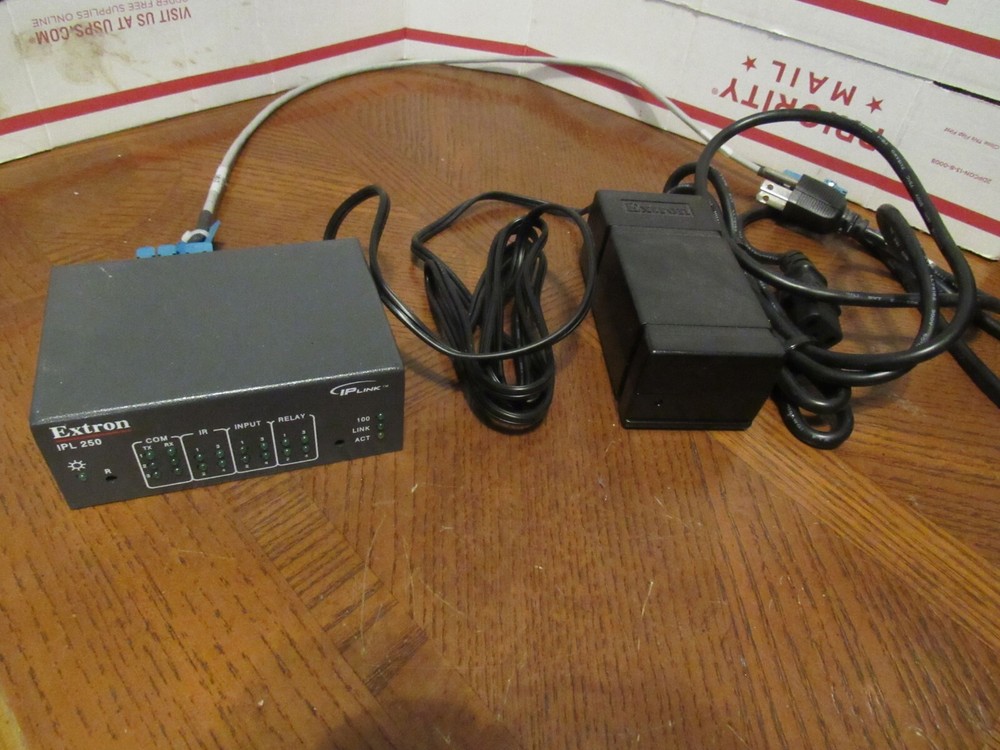 Extron - IPL 250 IP Link Control Processor with power unit
