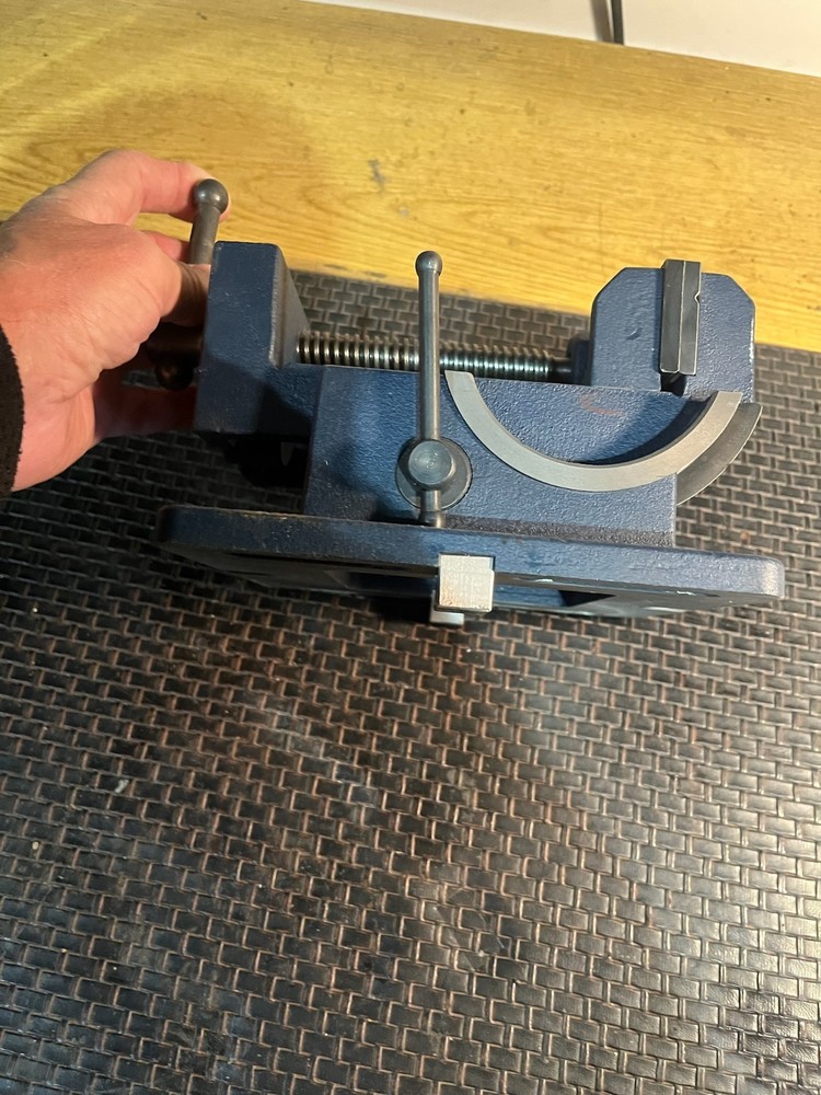 Gibraltar 4" Tilting Machine Vise