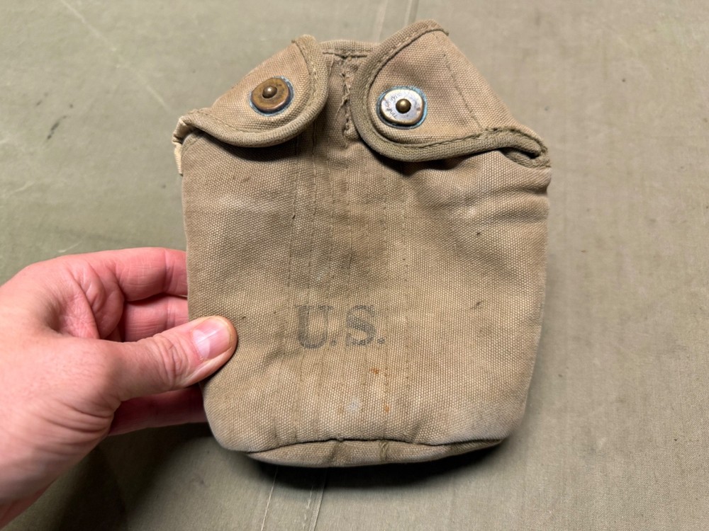 ORIGINAL WWII US ARMY M1942 CANTEEN CARRIER COVER-DATED 1942