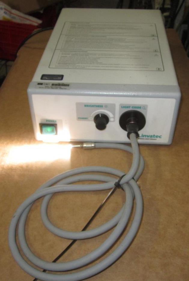 Linvatec Xenon Light Source Model C3140 includes Fiber Optic Light Cable
