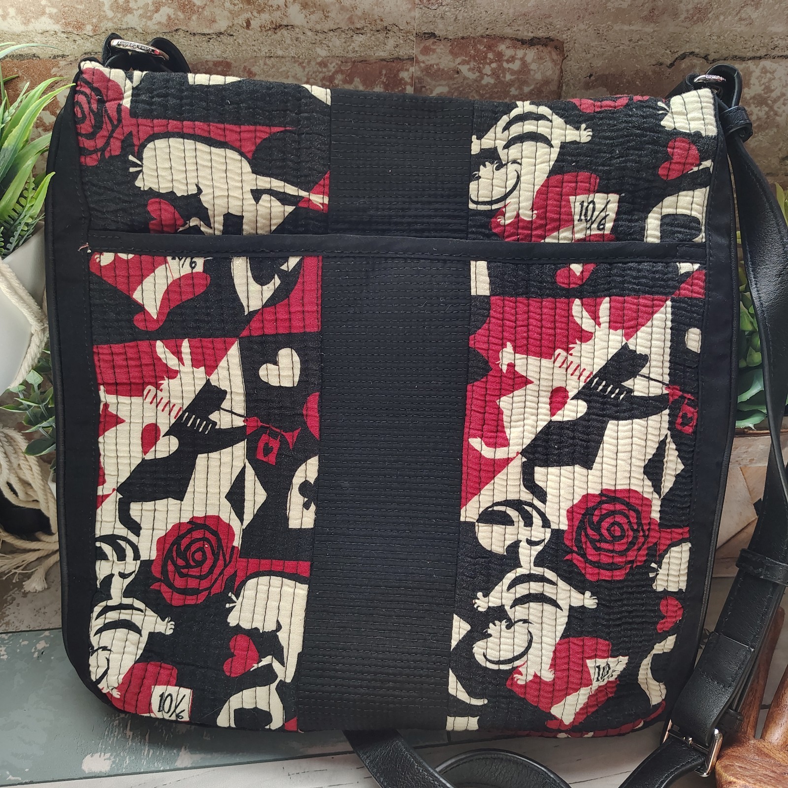 🏰Vera Bradley Disney Alice In Wonderland "Painting The Roses" Bag & Wallet