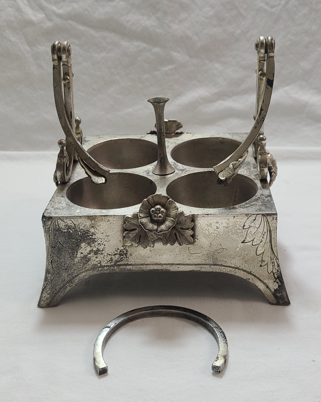 Antique Simpson Hall Miller Silverplate Pickle Castor Frame Ornate Needs Work