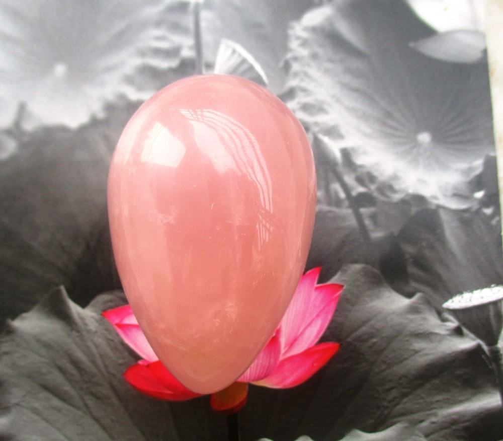Rosequartz Yoni Egg for Kegel Exercise Decoration Easter Gift