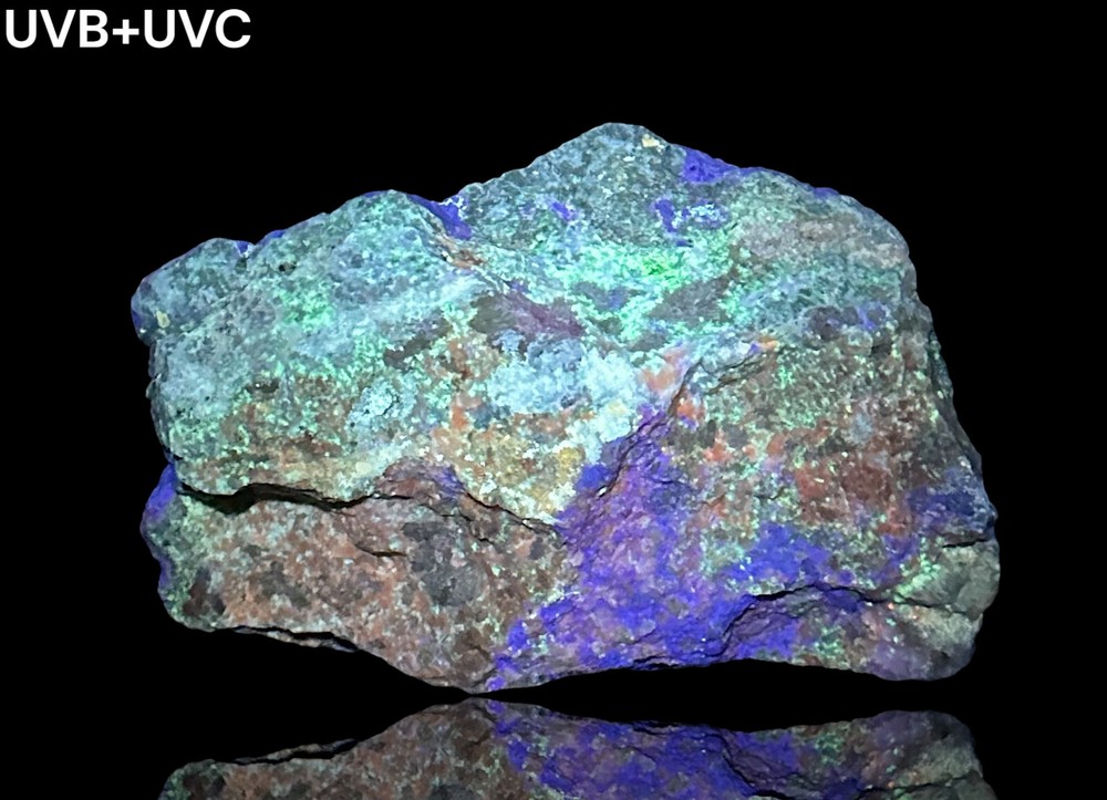 942 Gr. Fluorescent Phosphorescent Tenebrescent Hackmanite, Unknown On Matrix