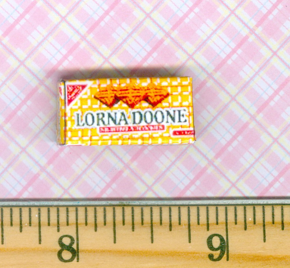 Dollhouse Miniatures  Size Shortbread Cookie Box