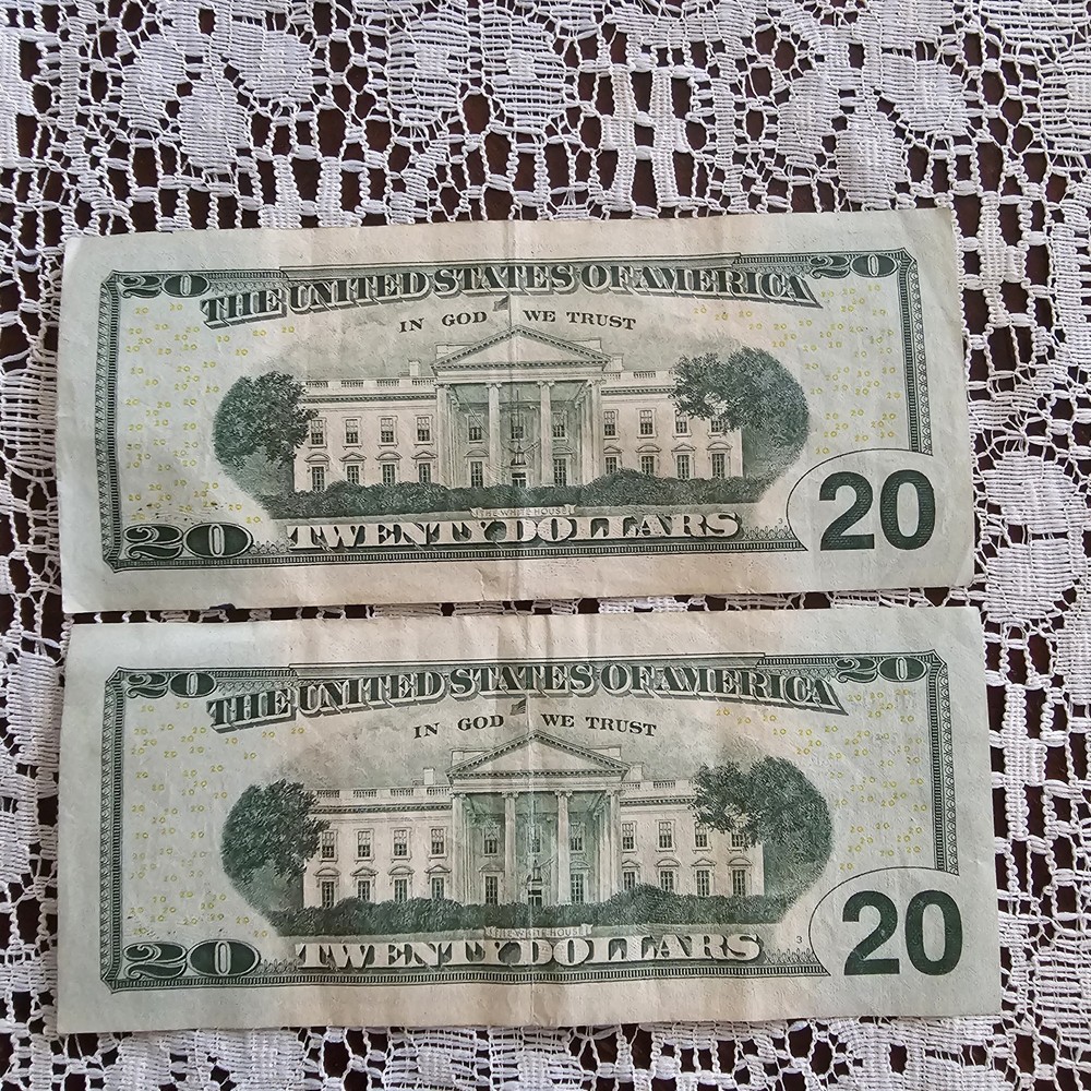 2 (Two) 2017A 2017 $20 Star Note Replacement Bill 05906328* 02277836*
