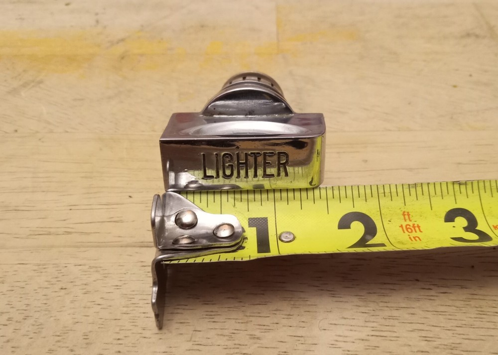 VINTAGE CASCO CIGARETTE LIGHTER (CHROME)