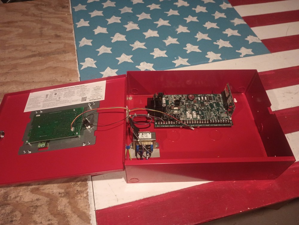 DMP FIRE COMMAND CENTER ALARM PANEL XR150FC /XR550FC