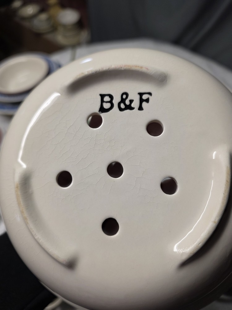 B & F Fruit Strainer Bowl