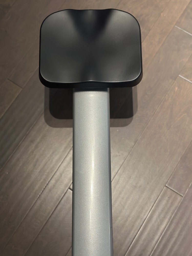 Hydrow Pro Rowing Machine - Excellent Condition & Low Meter usage