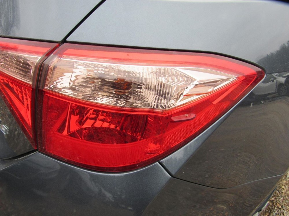COROLLA 2018 Glove Box 1006024