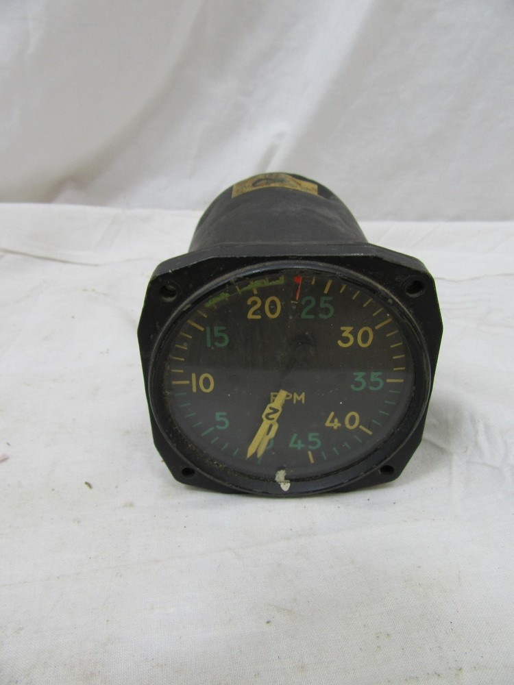 General Electric Twin Engine Tachometer  8DJ19  ADZ SUB 5    TYPE T2A-12