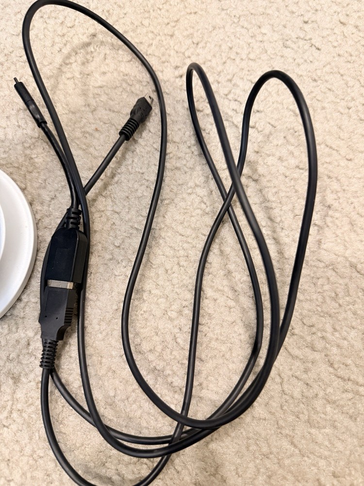 Blue Yeti USB Desktop Microphone Silver Mute Switch Volume Control