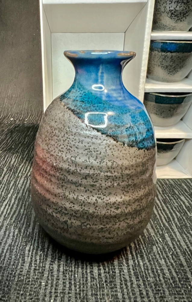 NIB JOYCE CHEN 5 PIECE SAKE SET.