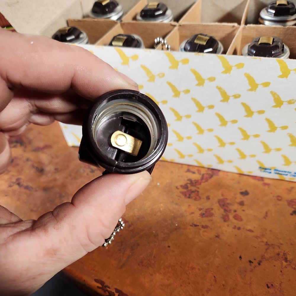 10 Eagle Bakelite Socket Adapters With Pull Chain USA Vintage polarized 718B