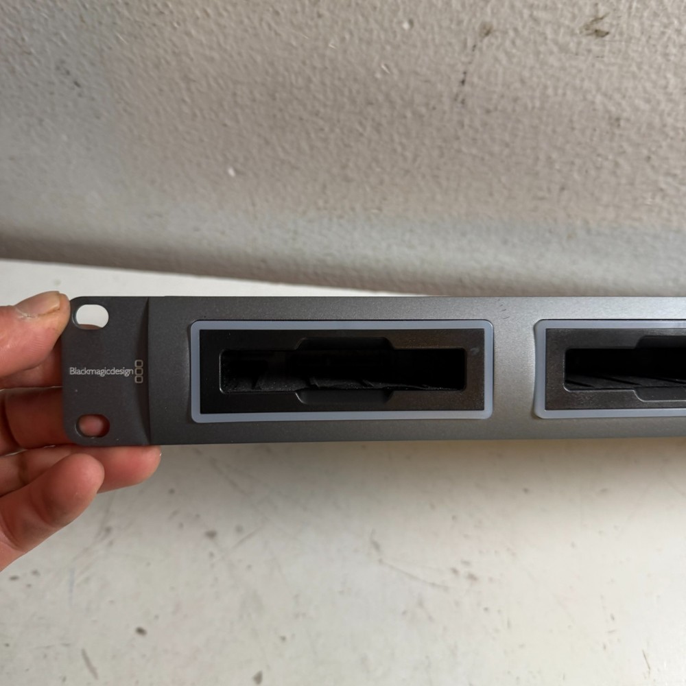 Blackmagic Design HyperDeck Studio 2 Gray Compact Professional Broadcast Deck