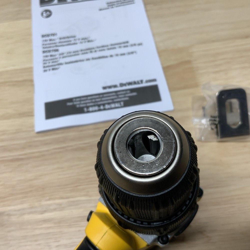 Dewalt XTREME 12v MAX Drill Driver DCD701 NEW FROM KIT
