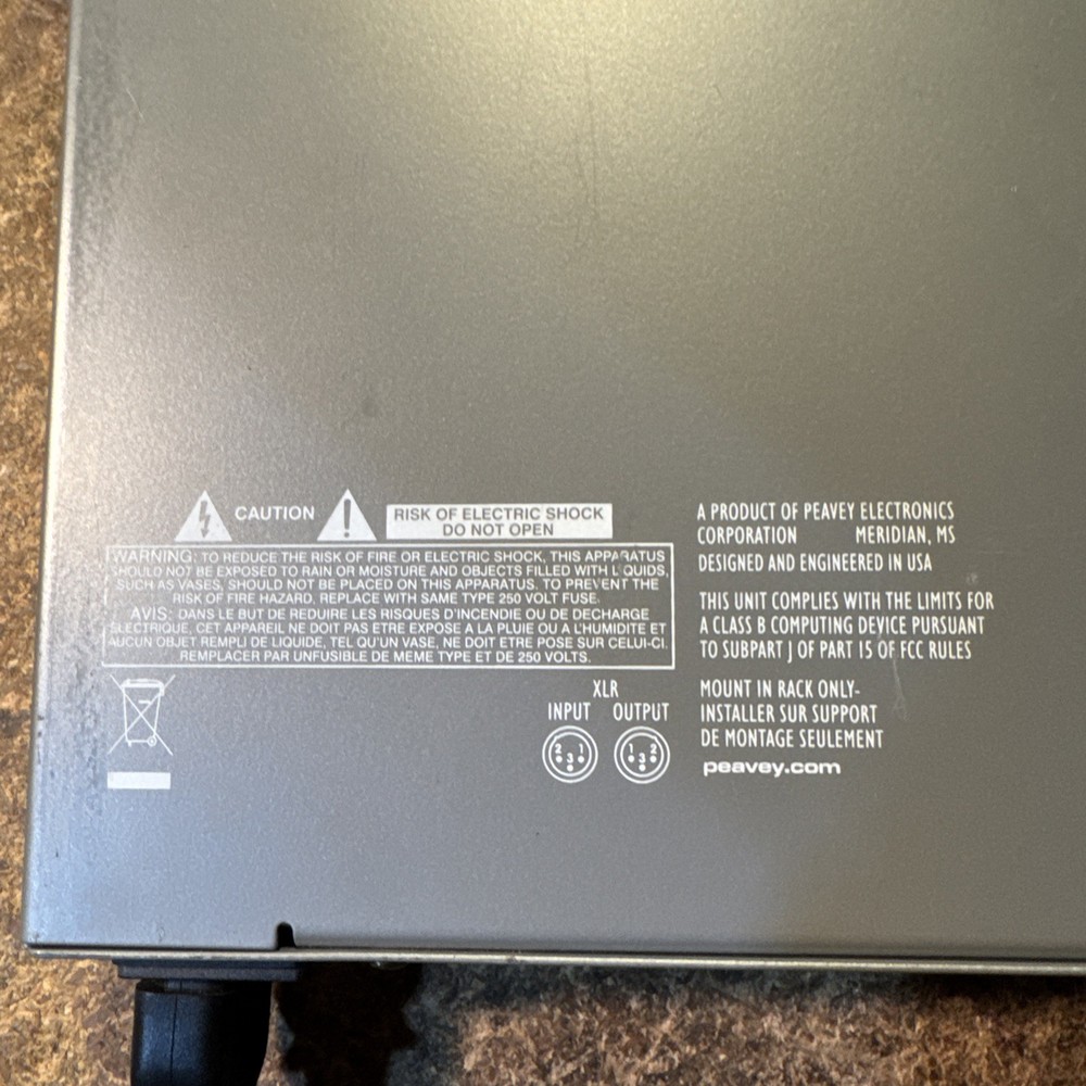 Peavey VSX 26 DSP SPEAKER CONTROLLER *Read*