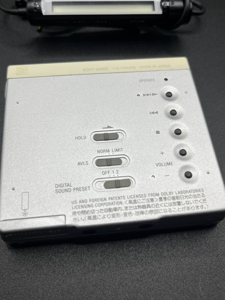 Sony MZ-E75 Walkman MiniDisc MD Player Silver - Working