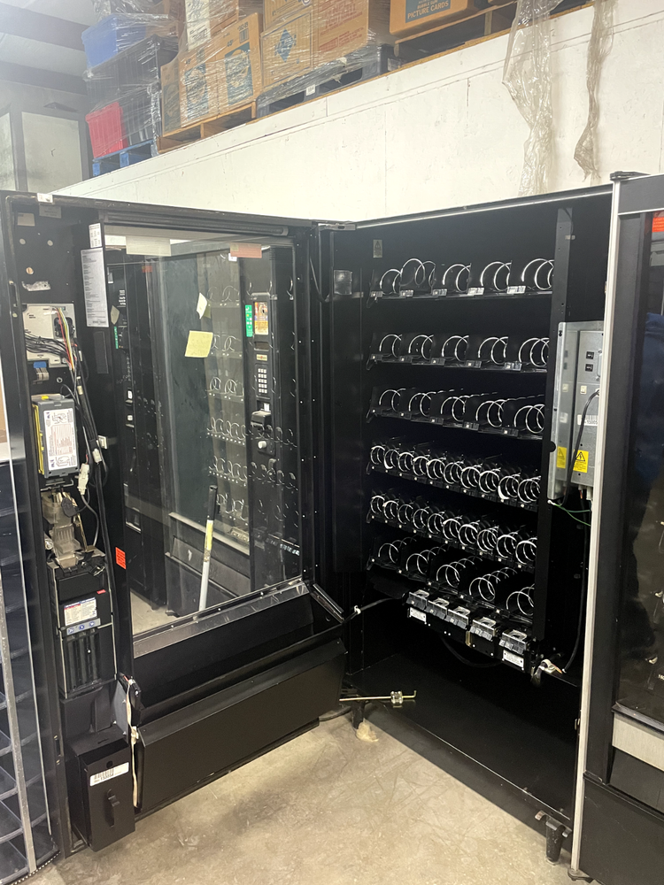 Automatic Products Studio 3 Vending Machine