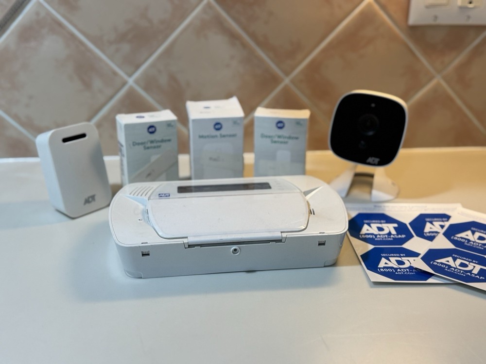 ADT Security System Bundle Panel + Camera + Sensors + Gateway + Stickers (Read)