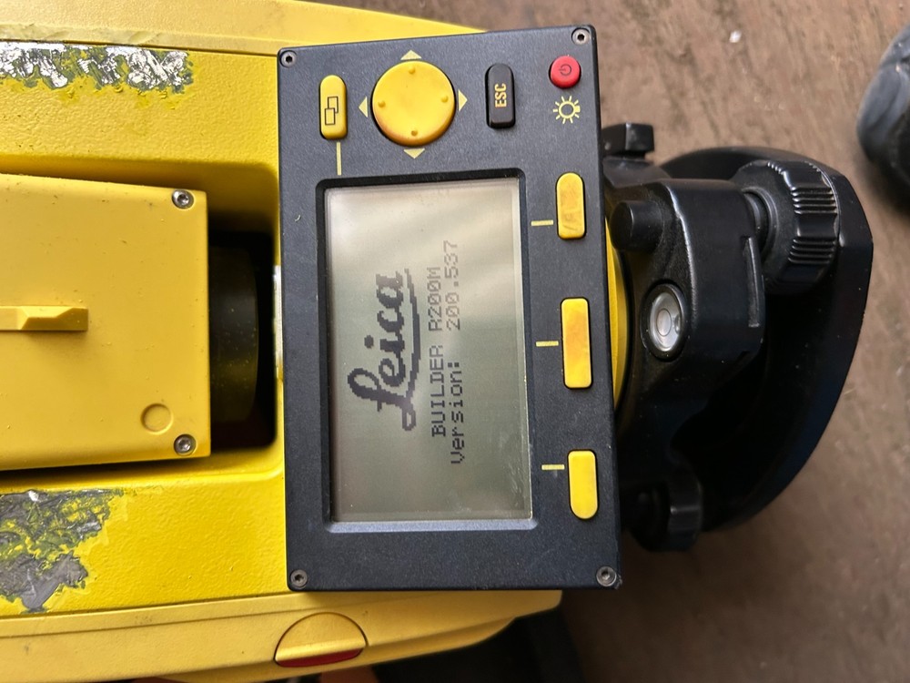 Leica Builder Theodolite, R 200M