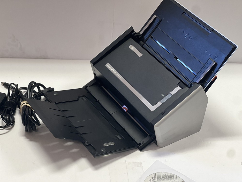 Fujitsu Scan Snap S1500 Scanner w/ AC Adapter+USB+CD
