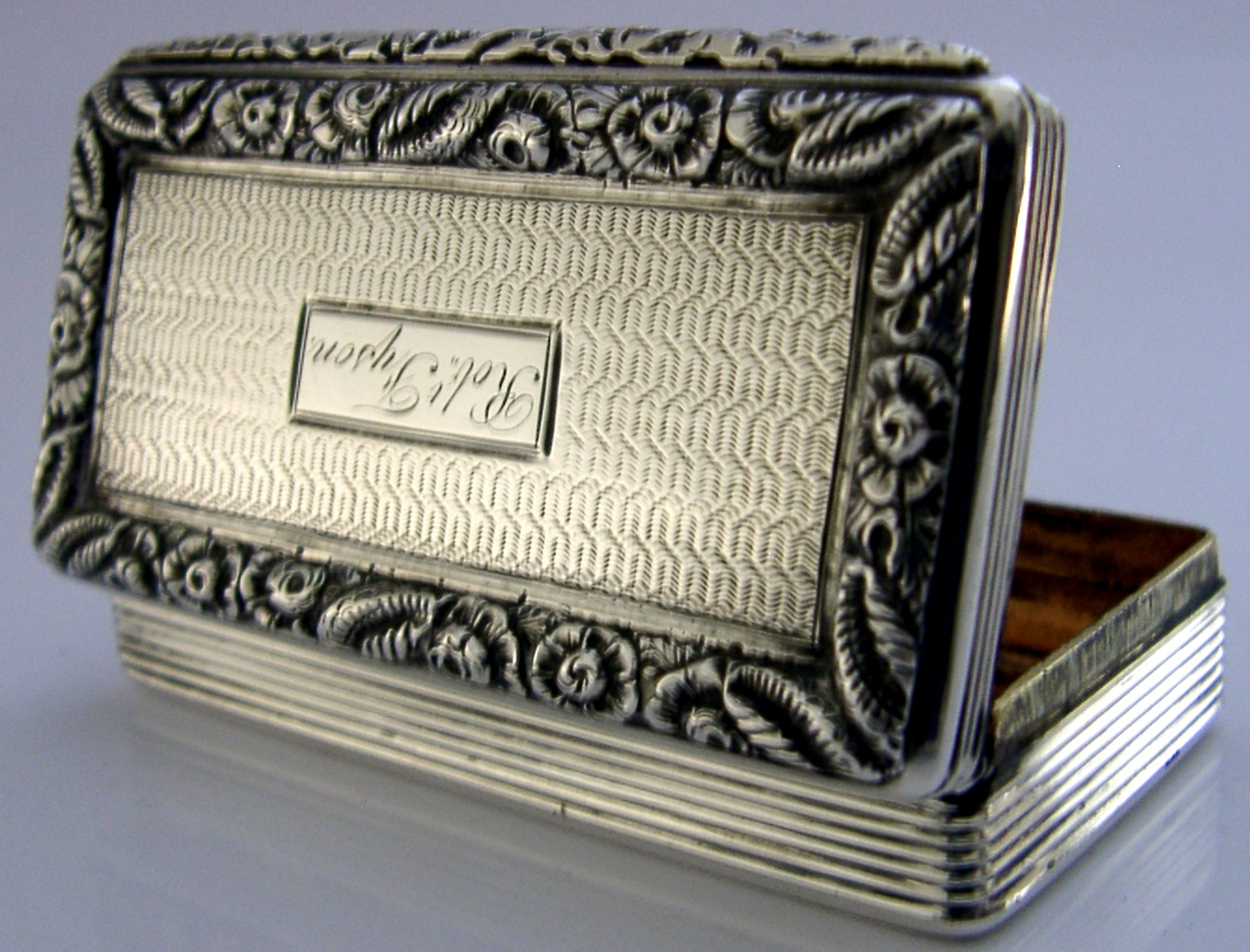 QUALITY GEORGIAN STERLING SILVER FYSON FAMILY SNUFF BOX 1826 ANTIQUE 82g