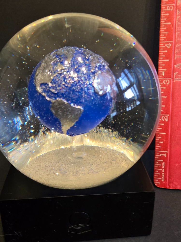 Blue Earth Snow Globe By CoolSnowGlobes