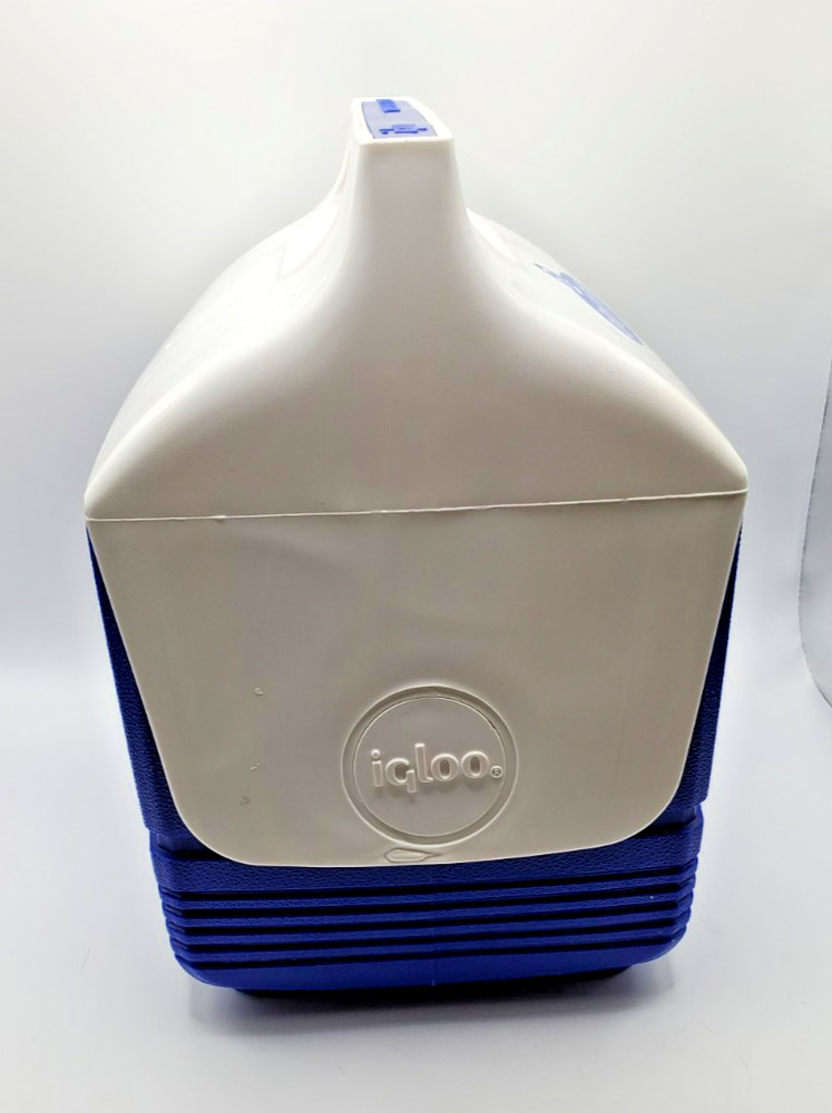 Igloo Playmate Blue Mini Cooler 6 Cans Hard Sided