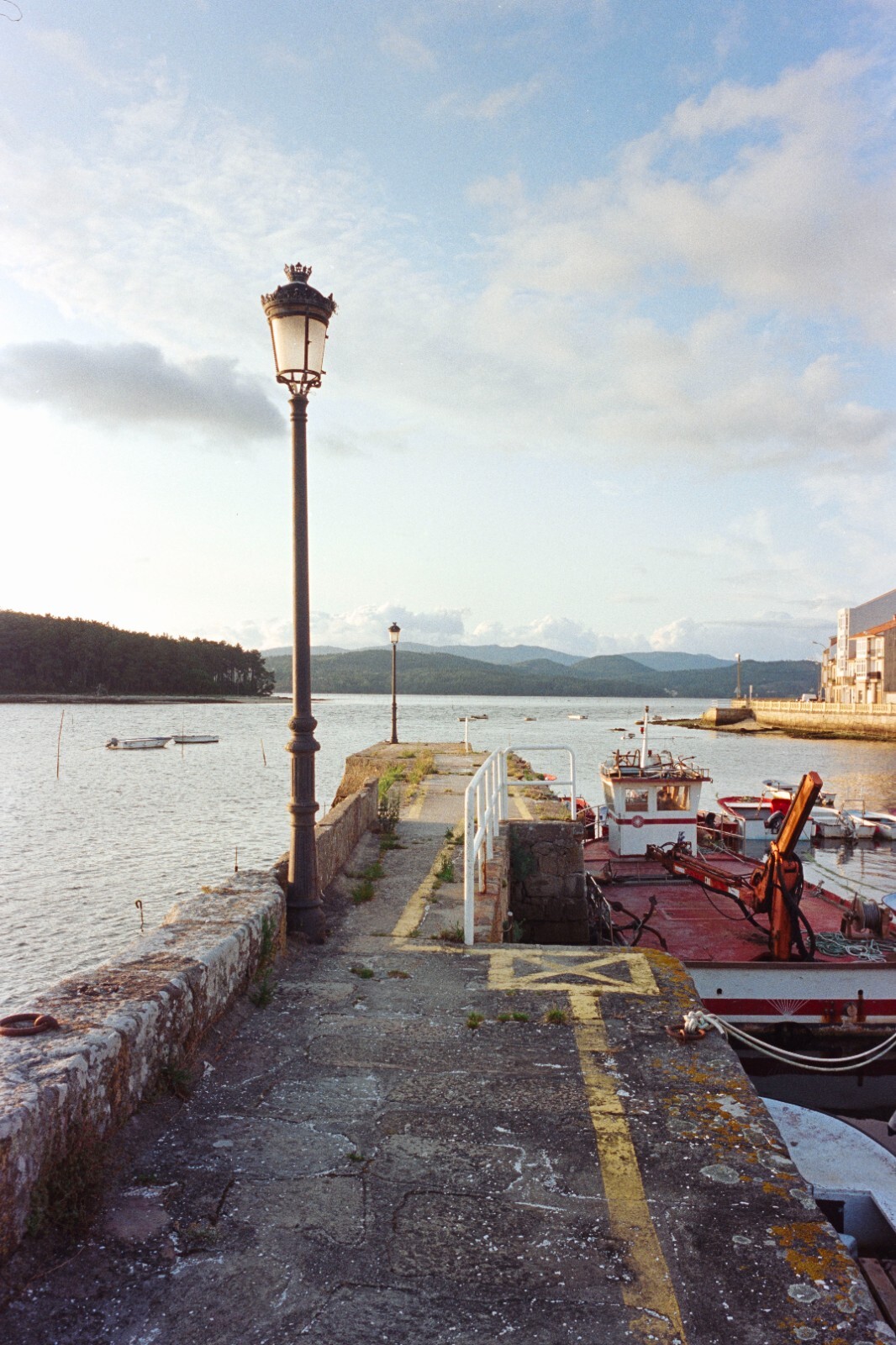 30m Dealer's V3 250D, RESPOOLED Kodak Vision 3 AHU, NO REMJET C41 35mm Film Bulk