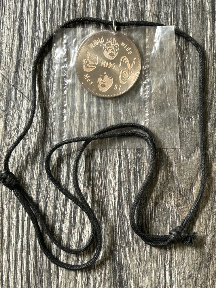 KISS NECKLACE Etched Coin Worldwide Reunion Tour Faces 1997 Mexico Vintage Kiss