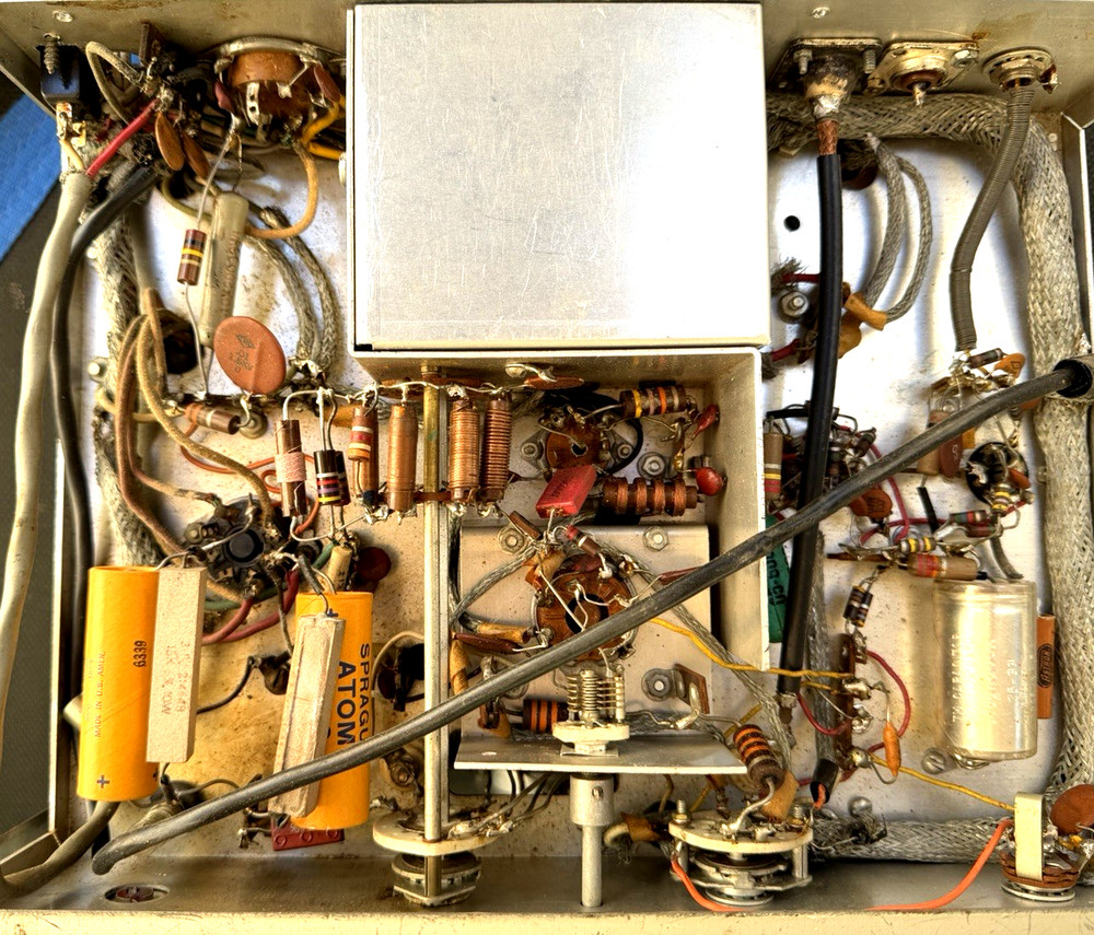 Vintage HeathKit DX-35 Transmitter AS IS-POWERS ON-PLEASE READ