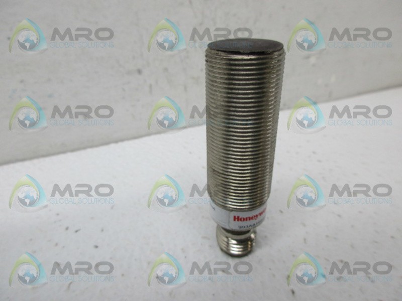 MICRO SWITCH 993AA18BT-J PROXIMITY SENSOR NSNP