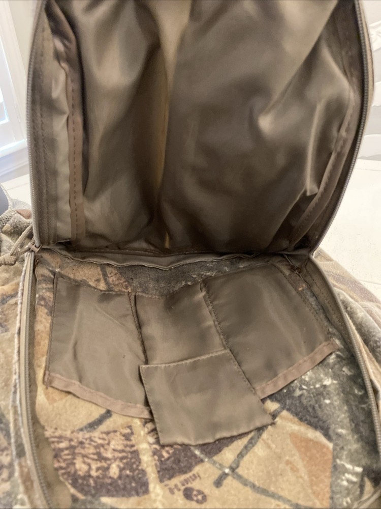 Fieldline Backpack Camouflage - Repaired
