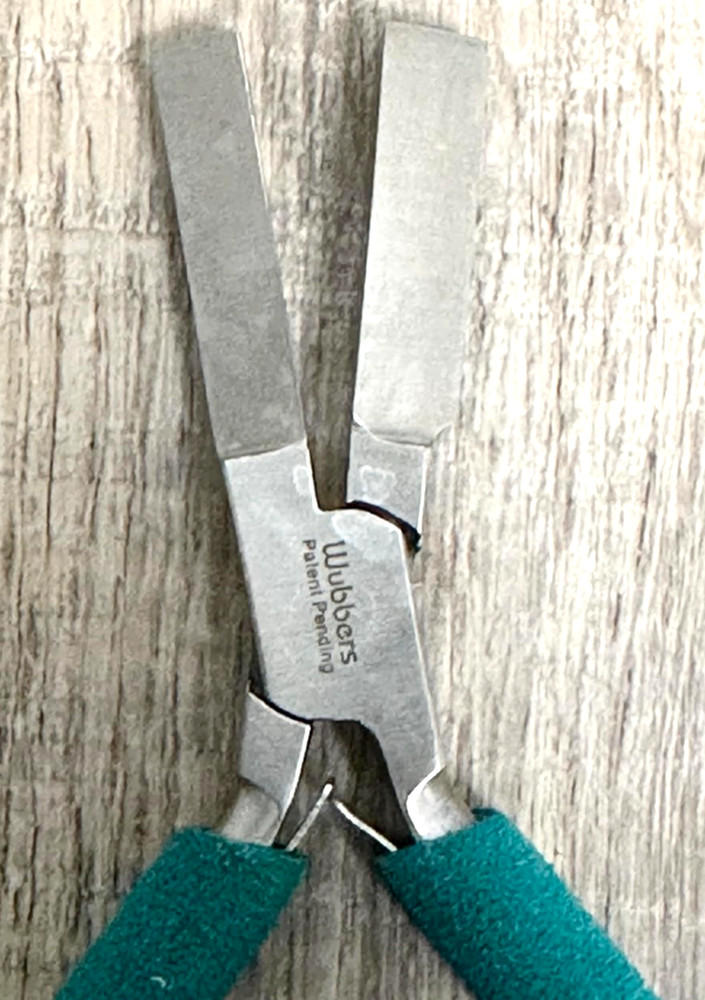 Wubbers Triangle Mandrel Pliers - Medium