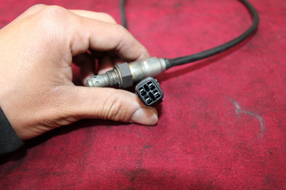 21 SUZUKI GSXS750 OXYGEN O2 EXHAUST GAS LAMBDA SENSOR