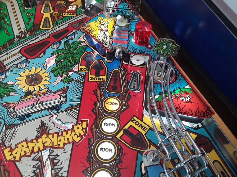 Earthshaker by Williams Pinball Machine