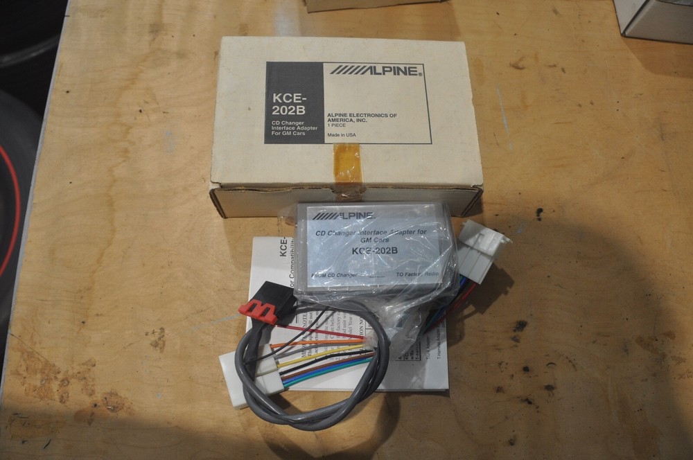 Alpine cd controller for GM cars KCE-202B
