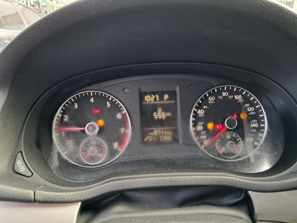 PASSAT 2015 Glove Box 4846745