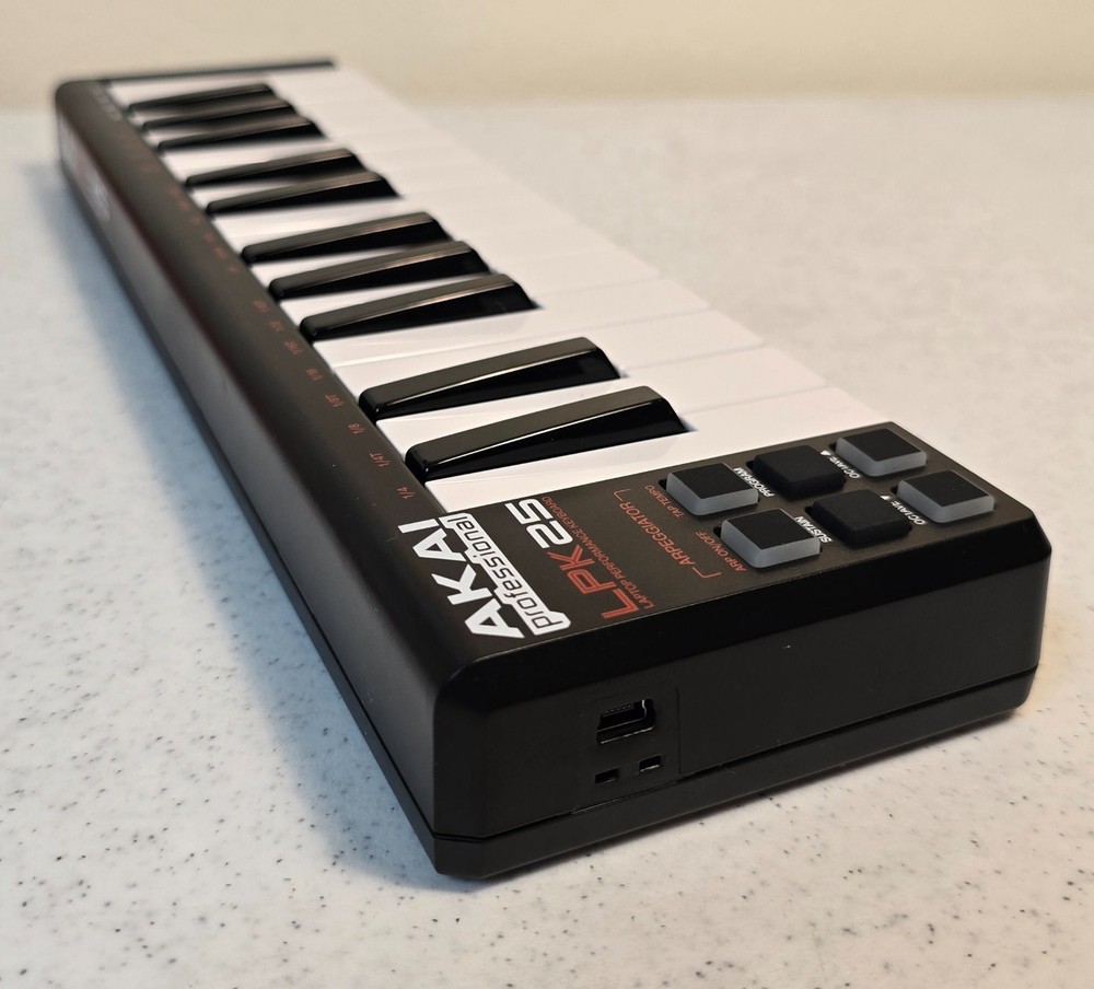 Akai Professional LPK25 25-Key USB-MIDI Controller Keyboard