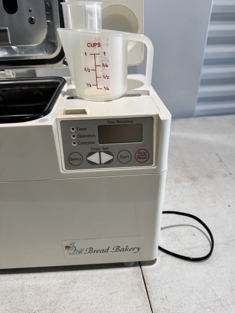 Panasonic SD-BT2P White Bread Bakery Automatic 1 Pound Bread Maker Machine japan